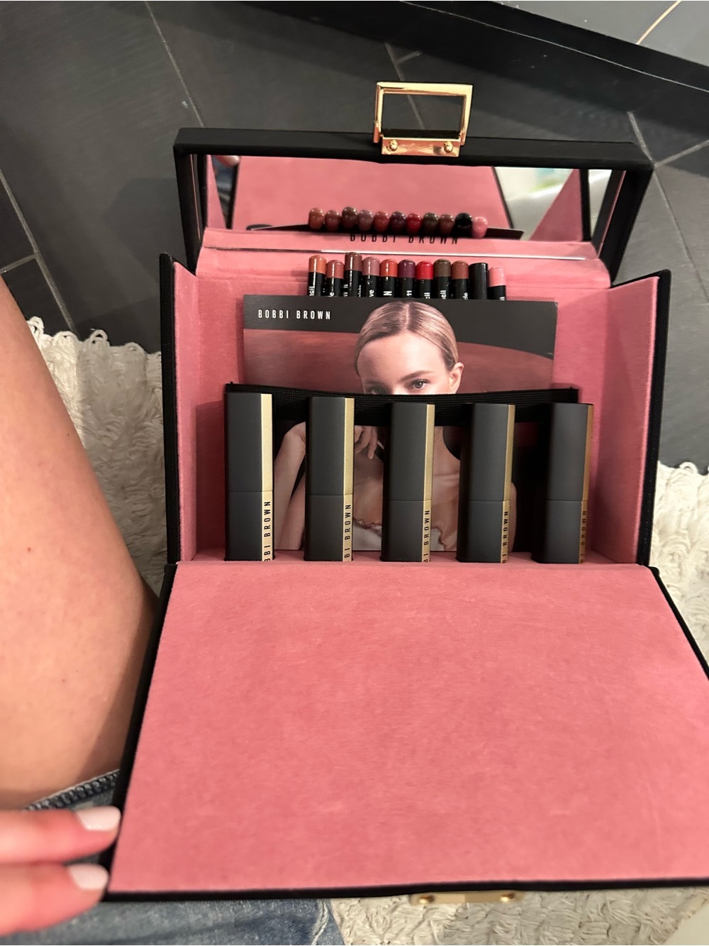 NWT  Brown Lipstick Set in Pink